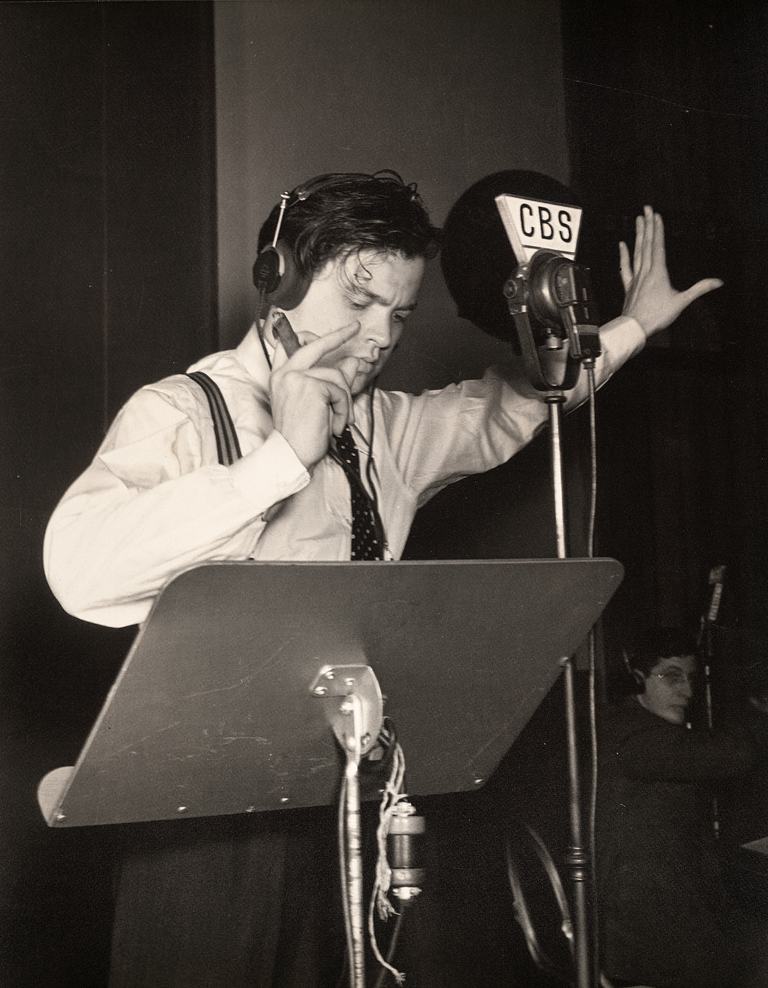 Orson Welles radio broadcast the War of the Worlds